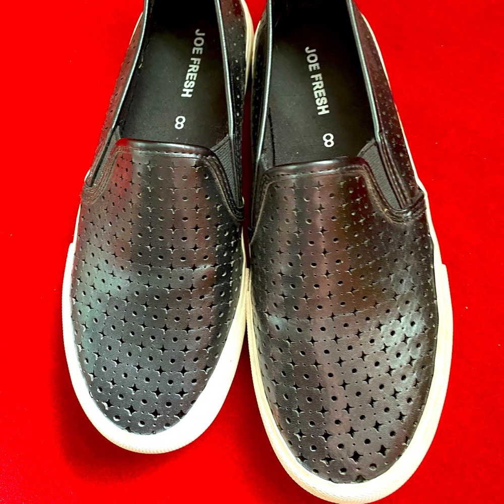 Joe Fresh slip on shoes size 8